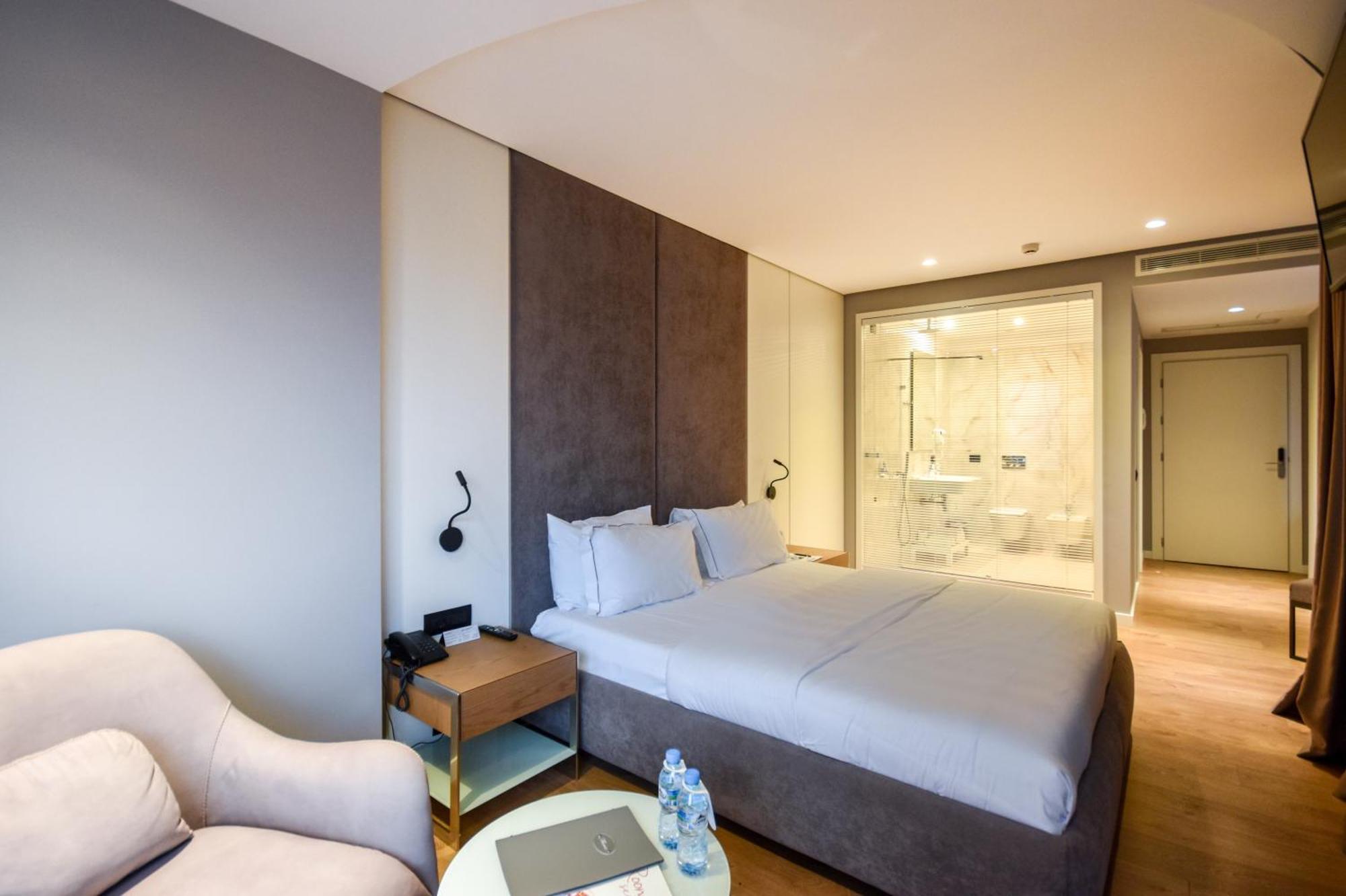 Hotel Yacht Vlore
