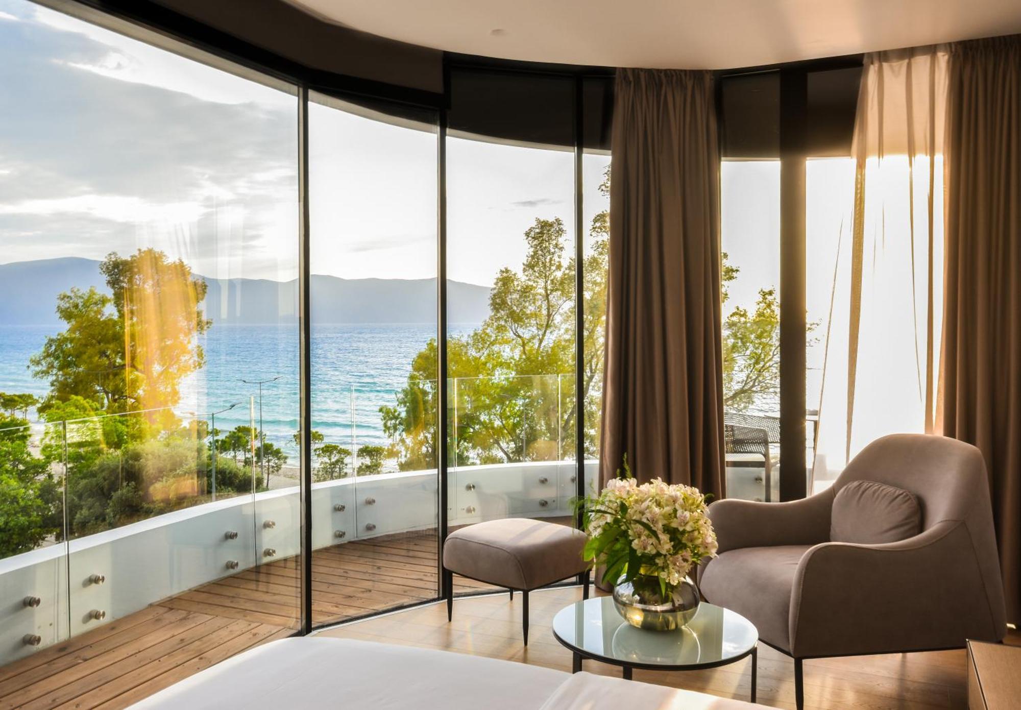 Yacht 4* Vlore